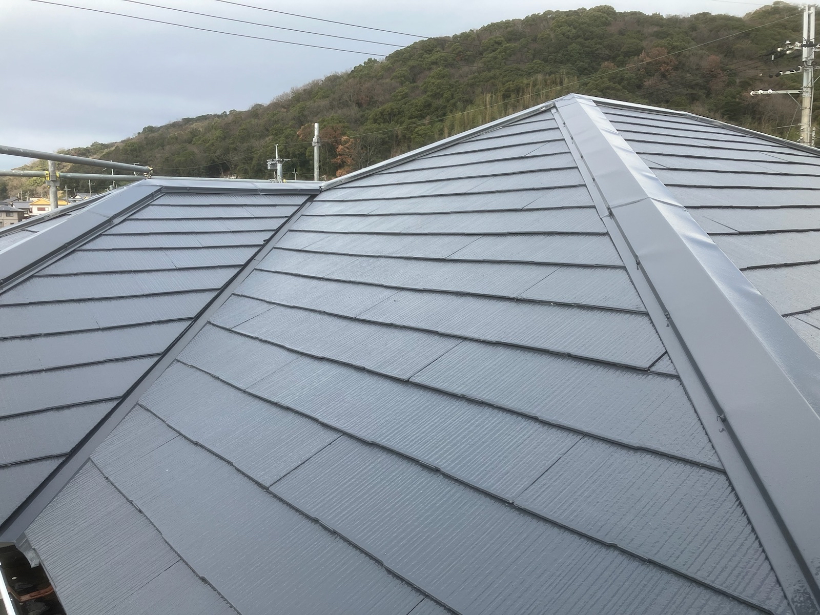 【和歌山市】D様邸<br>『グレーの外壁にダークグレーの屋根が、重厚感溢れる素敵な仕上がりに…✧₊°』ウルトラTOP、インテグラルコート塗布6